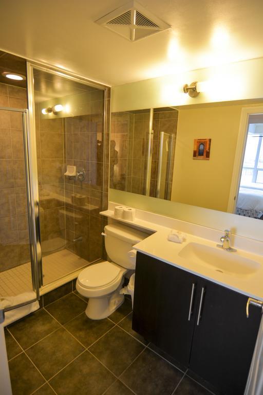 Maplewood Suites - Square One Mississauga Room photo
